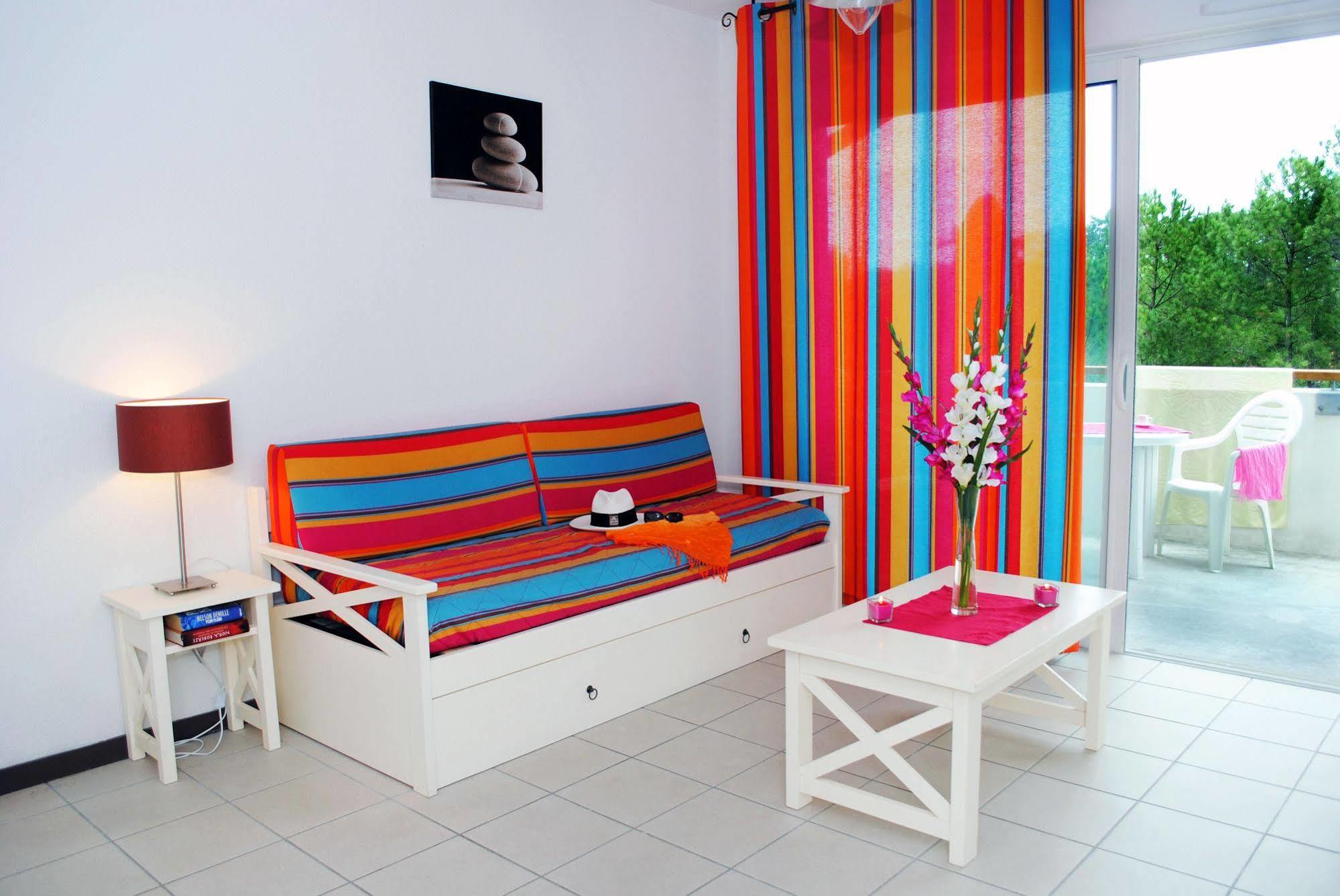 Residence Nemea Les Terrasses De L'Ocean Мольез-е-Маа Экстерьер фото